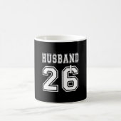 2026 Ehemann Ehefrau Matching Verlobungsfeier Kaffeetasse (Mittel)