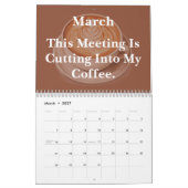 2026 Funny Office Coffee Chaos Kalender (Mär 2027)