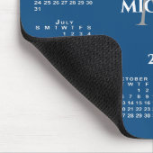 2026 Kalender Chic Monogramm Name auf Blau Mousepad (Ecke)