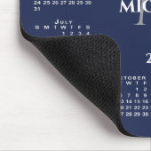 2026 Kalender Chic Monogramm Name auf Navy Blau Mousepad (Ecke)