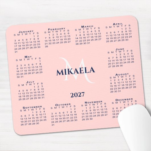 2027 Kalender Chic Monogramm Name Korallenrosa Mousepad