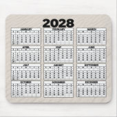 2028 Kalender mit Strand Sand Hintergrund Mousepad (Vorne)