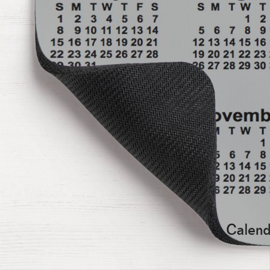 2029 Battleship Gray Large Print Calendar von Janz Mousepad (Ecke)