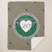 20. Emerald Green & Gray Heart Emblem Sherpadecke (Vorderseite)