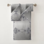 20th Platinum Emerald Anniversary Bath Towel Set (Insitu)