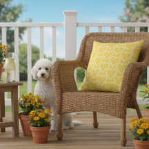 20x20 Gelbes Outdoor-Kissen mit süßem Herzprint
