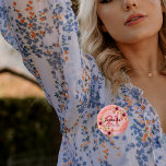21. Geburtstag Party Korallen Gold Dahlia Blume Button<br><div class="desc">Eine trendige Taste für ein Party zum 21. Geburtstag. Mit einem Imitat goldhexagon geometrisch geformten Rahmen. Die Blume sind in Rosa, Creme und Korallen mit Aquarellfarben dekoriert. Lebende Korallen mit Polka Punkte als Hintergrund. Vorlagen für einen Namen, 21 Jahre und ein Datum. Geburtsdatum oder Geburtsdatum des Party. Briefe aus Burgund...</div>