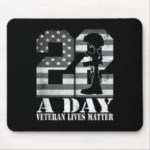 22 am Tag Veteran lebt Amerikanische Flagge Militä Mousepad