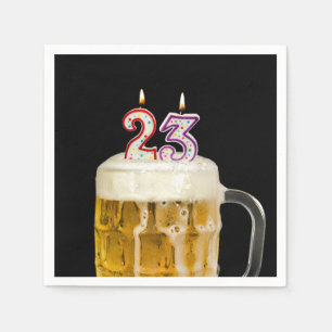 23. Geburtstagsbier auf schwarz Serviette