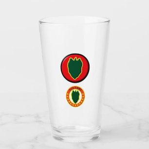 24. Insignien der Infanterieabteilung Glas