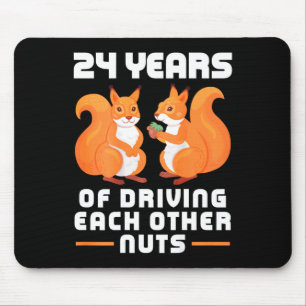 24. Jahr des gegenseitigen Autofahrens - Fun Coupl Mousepad
