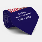 250 Jahre USA Patriotic Dark Blue und Red Krawatte (Gerollt)