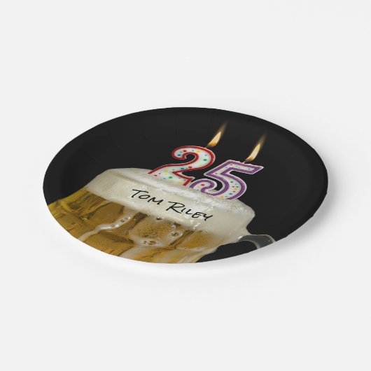 25. Geburtstag Bier mit Kerzen Pappteller (Schrägansicht)