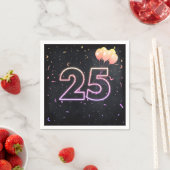 25. Geburtstag Neon Sign auf Black Napkins Serviette (Beispiel)