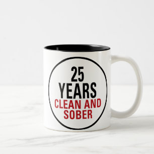 25 Jahre säubern und ernüchtern Zweifarbige Tasse