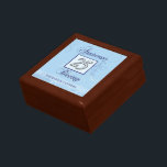 25. Jahrestag in Blau und Silber Erinnerungskiste<br><div class="desc">Feiern Sie mit jedem zum 25. Jahrestag. Perfektes Geschenk,  Souvenir,  Geschenk oder Party,  das für einen Hochzeitstag oder ein Ordinationsjubiläum für einen Priester,  Pfarrer,  Pfarrer oder Diakon und jedes Silberjubiläum unverzichtbar ist.</div>
