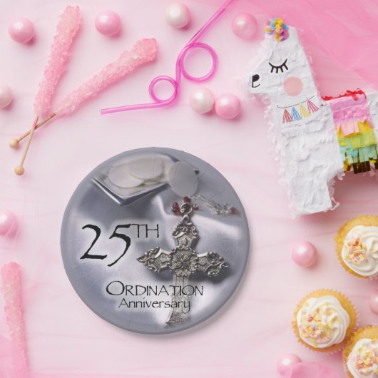 25. Ordination Jubiläum Cross Host Pappteller (Party)