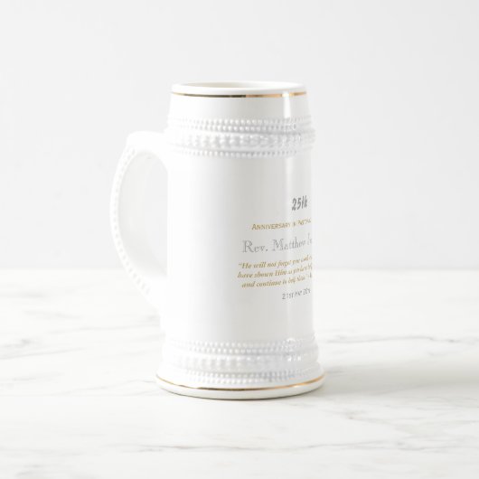 25. Ordination Jubiläum Personalisierte Schrift Bierglas (Vorderseite Links)