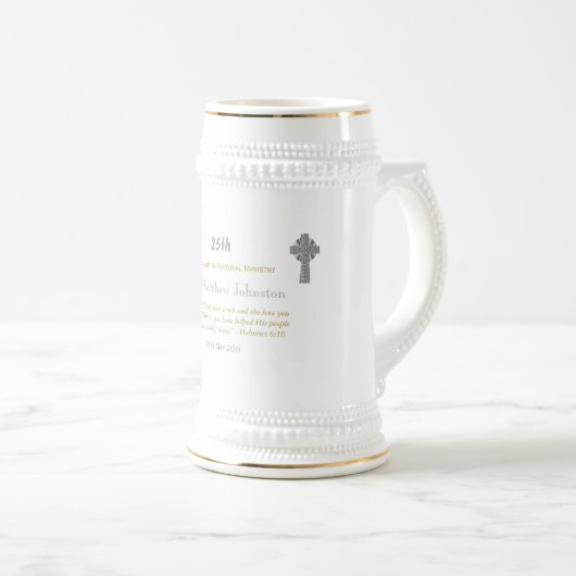 25. Ordination Jubiläum Personalisierte Schrift Bierglas (VorderseiteRechts)