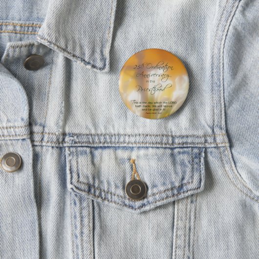 25. Ordination Jubiläum Priestertum Lilies Button (Beispiel)