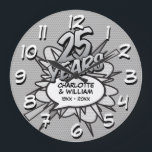 25. Silbernes Jubiläum Comic Buch Pop Kunst Große Wanduhr<br><div class="desc">Personalisieren Sie mit Ihren Namen und Details zum 25-jährigen Jubiläum. Ein cooles,  trendiges und unterhaltsames Design,  das sogar noch mehr Wams,  Zap,  Pow zu einem besonderen Silberjubiläum macht.</div>