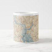 28 Saybrook-Blatt Jumbo-Tasse (Vorderseite)