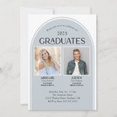 2 Absolventen Dusty Blue Arch Double Abschluss Einladung (Vorderseite)