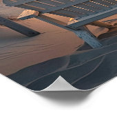 2 Adirondack-Stühle am Strand Vivid Sinset Poster (Ecke)