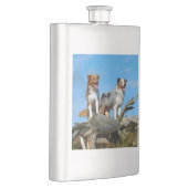 2 australische Schäferhunde Flachmann (Rechts)