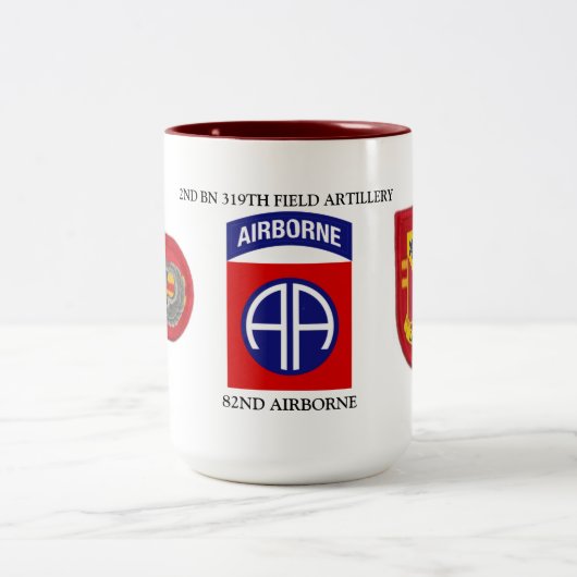 2. BATAILLON-319. FELD-ARTILLERIE-TASSE ZWEIFARBIGE TASSE (Mittel)