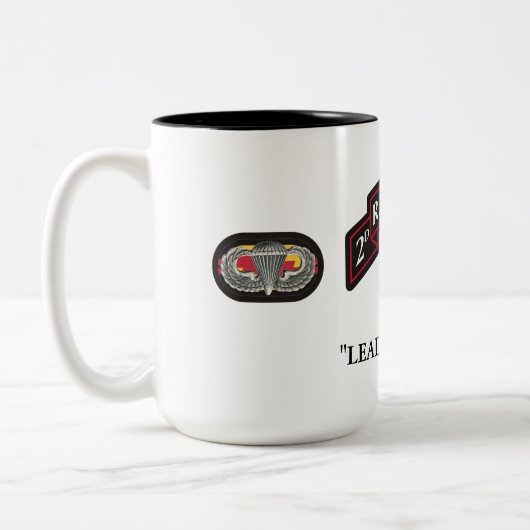 2. BATTALION 75. RANGERREGELUNG ZWEIFARBIGE TASSE (Links)