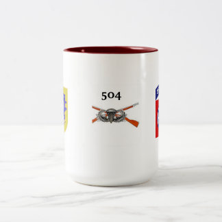 2. BN 504. 82. im Flugzeug Tasse