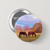 2 Braune Pferde in einem farbigen Feld Button (Vorne & Hinten)
