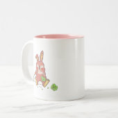 2 Designs Niedlich hungrig & schläfrig Babybunny T Zweifarbige Tasse (Vorderseite Links)