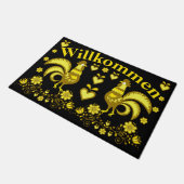 2 Folk Roosters, Gold/Schwarz Willkommen, willkomm Fußmatte (Schrägansicht)