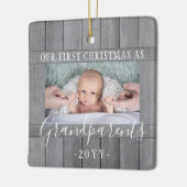 2 Foto 1. Weihnachten Großeltern Grau Imitate Holz Keramikornament (Links)