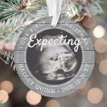 2 Foto Baby Ultraschall Neue Eltern Grau Imitate W Ornament<br><div class="desc">Feiern Sie das wertvolle Geschenk Ihres neuesten Familienmitglieds mit einem stilvollen 2 Foto runden Imitat aus grauem Holz Acrylschmuck. Ein geschlechtsneutrales Design ist für einen neuen kleinen Jungen oder ein neues Mädchen geeignet. Aufnahme und Bilder auf dieser Vorlage sind einfach zu personalisieren, und können auf Vorder- und Rückseite unterschiedlich oder...</div>