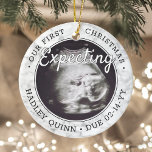 2 Foto Baby Ultrasound Neue Eltern Imitate Marmor Keramik Ornament<br><div class="desc">Feiern Sie das wertvolle Geschenk Ihres neuesten Familienmitglieds mit einem stilvollen Zwei-Foto-Rundschmuck in der Keramik. Ein geschlechtsneutrales Design ist für einen neuen kleinen Jungen oder ein neues Mädchen geeignet. Aufnahme und Bilder auf dieser Vorlage sind einfach zu personalisieren, und können auf Vorder- und Rückseite unterschiedlich oder gleich sein. (IMAGE &...</div>