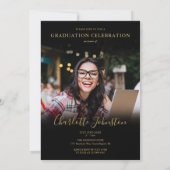 2 Foto Black Gold Script Foto Graduation Party Einladung (Rückseite)