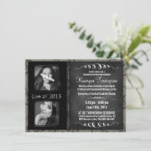 2 Foto Chalkboard Abschluss Grayscale Damask Einladung (Stehend Vorderseite)