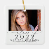 2 Foto Class of 2022 Elegant Script Abschluss Keramikornament (Vorderseite)