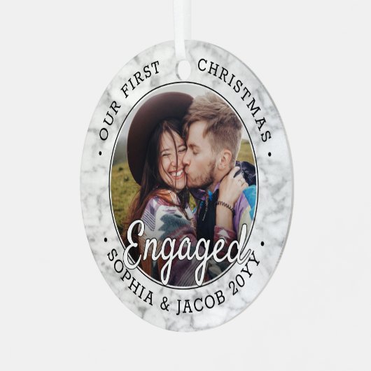 2 Foto Erste Weihnachten Verlobte Imitate Marmorru Ornament Aus Metall (Vorderseite links)