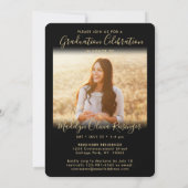 2 Foto Graduation Party Elegantes Schwarz und Gold Einladung (Rückseite)