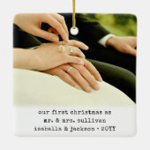 2 Foto Newlyweds 1. Christmas Simple Schreibmaschi Keramikornament (Rückseite)