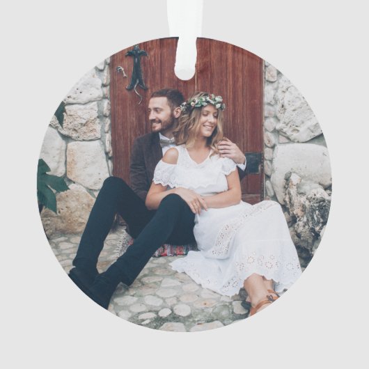 2 Foto Newlywings 1. Weihnachten Modernes Minimali Ornament (Rückseite)