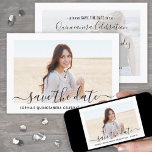 2 Foto Quinceanera Elegant Script 15. Geburtstag Save The Date<br><div class="desc">Laden Sie Ihre Familie und Freunde zu einer eleganten Quinceañera-Feier mit modernen 2-Foto-Save the Date Einladungen ein. Der gesamte Text ist einfach anzupassen. (IMAGE PLACEMENT TIP: Eine einfache Möglichkeit, ein Foto genau so zu zentrieren, wie Sie es gewollt haben, ist es, es einzuschneiden, bevor Sie es auf die Zazzle-Website hochladen.)...</div>