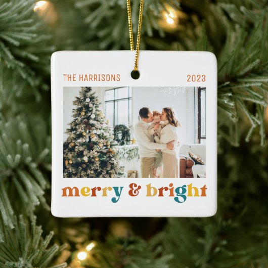 2 Fotos Merry & Bright Family Retro Keramikornament (Baum)