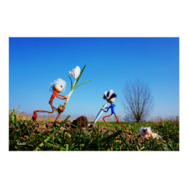 2 Fubby's die een bol krokus planten. Poster