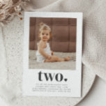 2. Geburtstag Einladung zum Foto "Two Heart Square<br><div class="desc">Eine moderne 2. Geburtstagsveranstaltung mit Ihrem eigenen Foto und dem Wort "Zwei" mit einem Herzstück darunter. Sie können auch alle Textfarben und -stile sowie die Herzfarbe bearbeiten,  wenn Sie gewollt haben. Klicken Sie einfach auf die Schaltfläche 'Personalisieren' -> 'Bearbeiten mit dem Designwerkzeug'.</div>