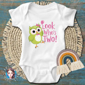 2. Geburtstag schauen zwei Baby Strampler